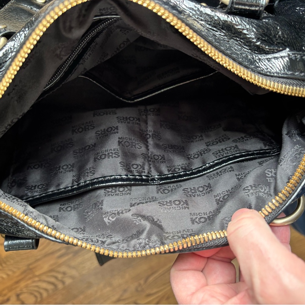 EUC Michael Kors Black Patent Leather Satchel/Shoulder Bag, gold-tone hardware - Picture 8 of 11